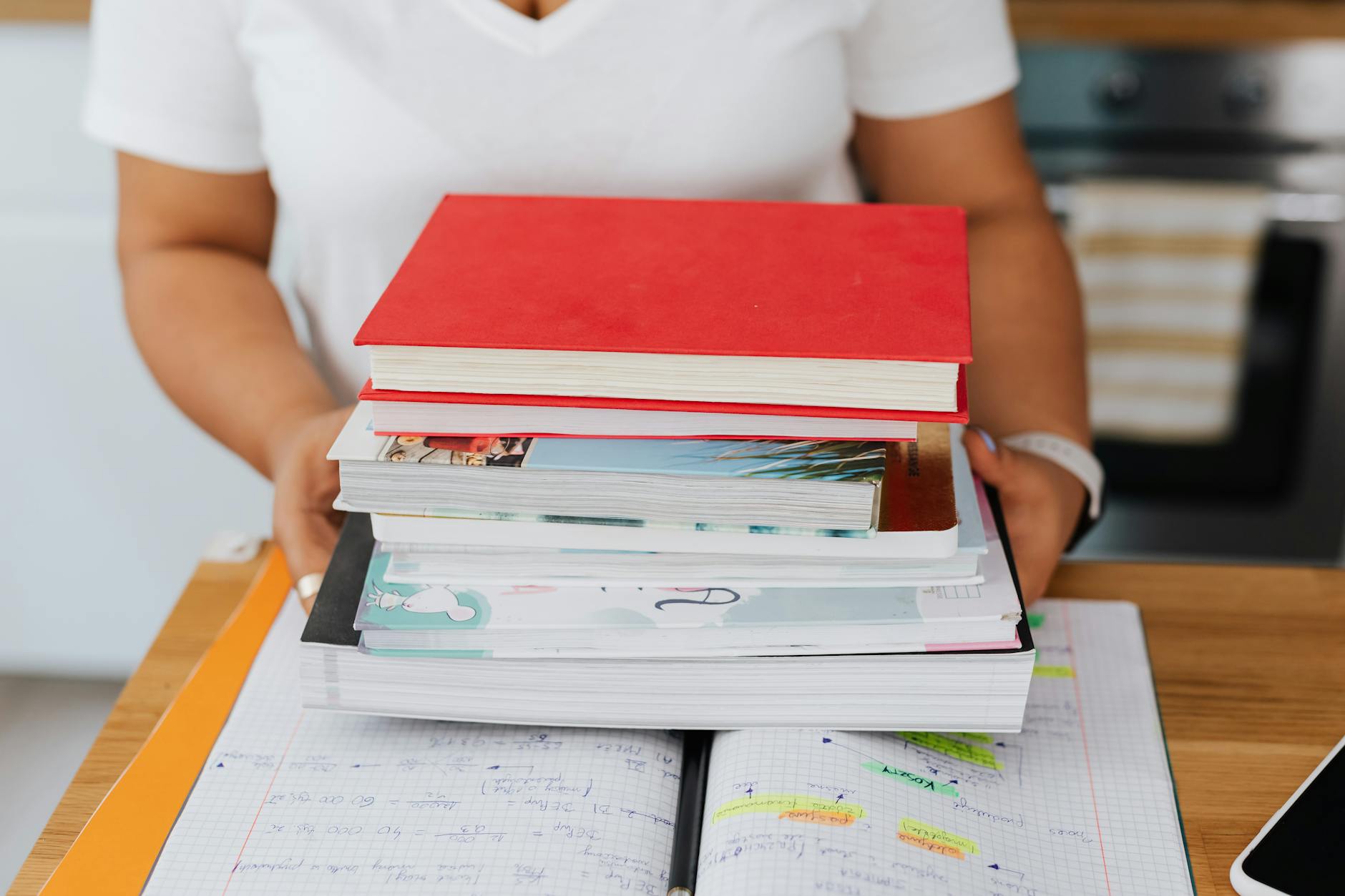 Choosing Your First Homeschool Curriculum (Without the Overwhelm)