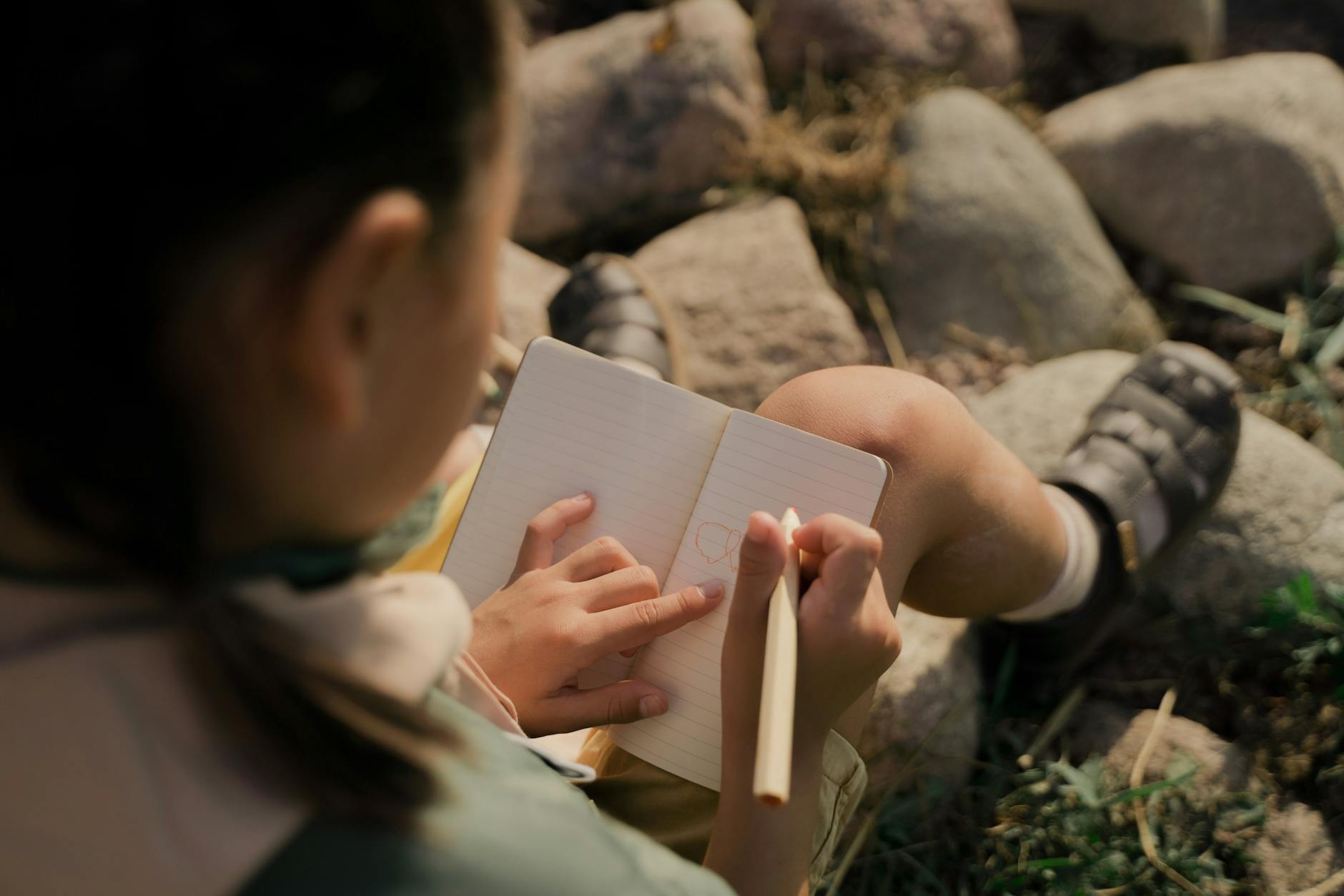 Nature Journaling with Kids: How to Start (and Keep Going)